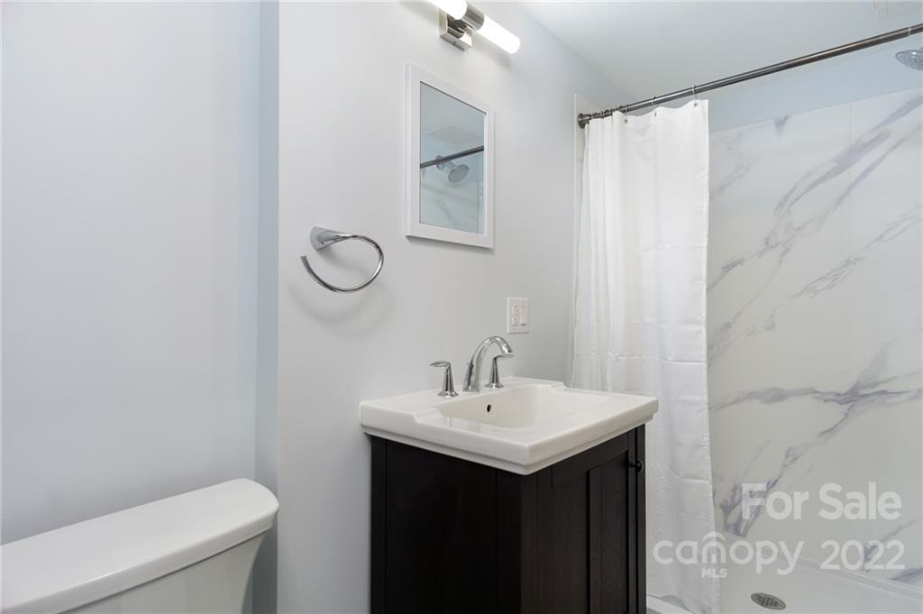 5 Lackey Lane Asheville NC 28804
