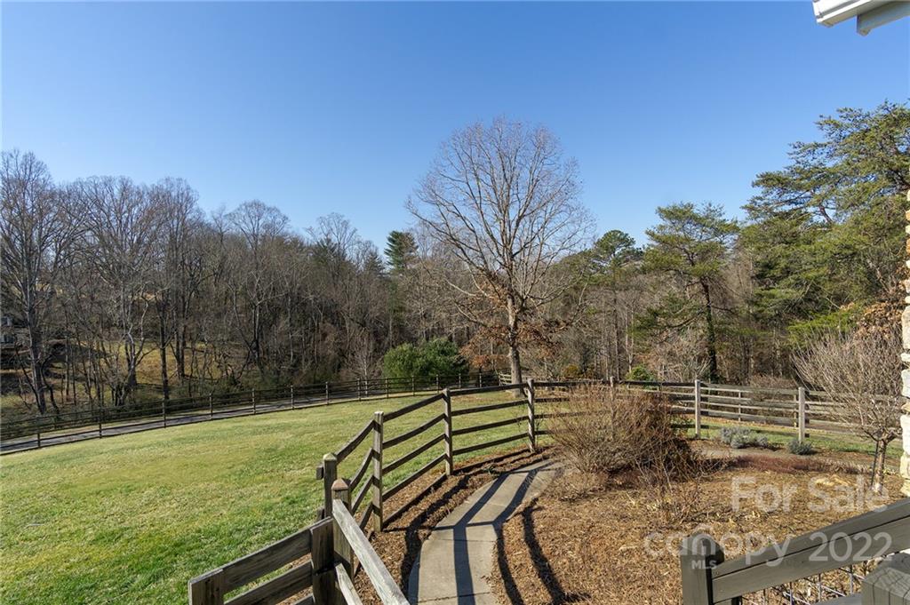 5 Lackey Lane Asheville NC 28804