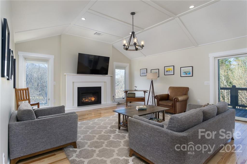 5 Lackey Lane Asheville NC 28804