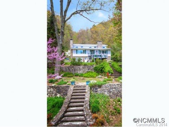 28 Oconaluftee Cove Maggie Valley NC 28751