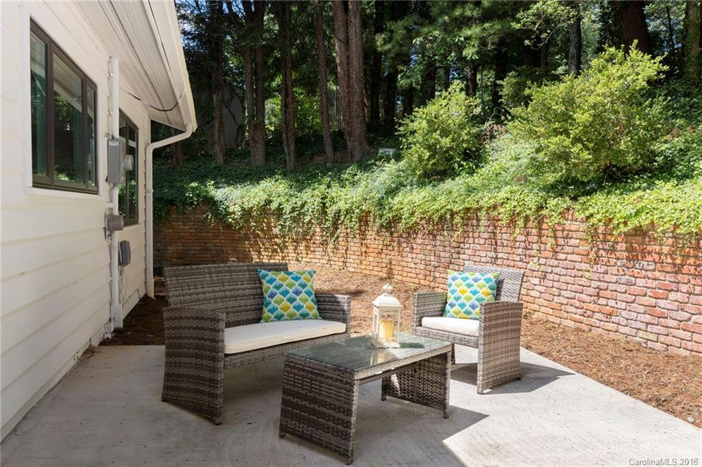 2 Beaverbrook Road Asheville NC 28804