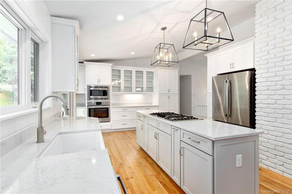 2 Beaverbrook Road Asheville NC 28804