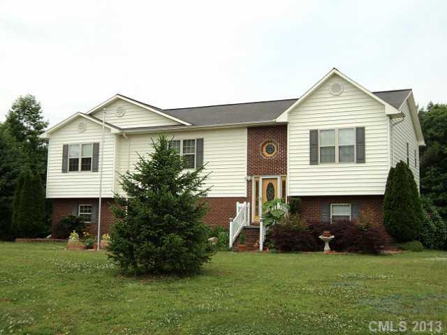 5752 Selkirk Drive Hickory NC 28601