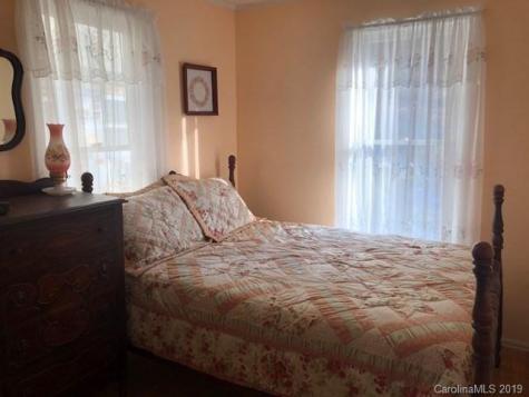 92 Cliff Buchanan Road Spruce Pine NC 28777