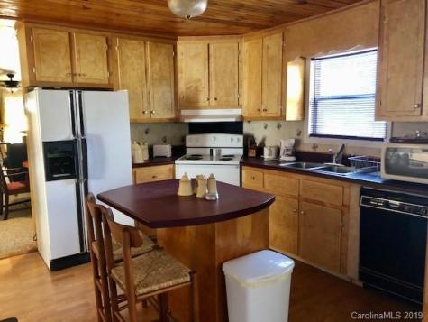 92 Cliff Buchanan Road Spruce Pine NC 28777