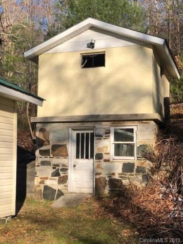 92 Cliff Buchanan Road Spruce Pine NC 28777