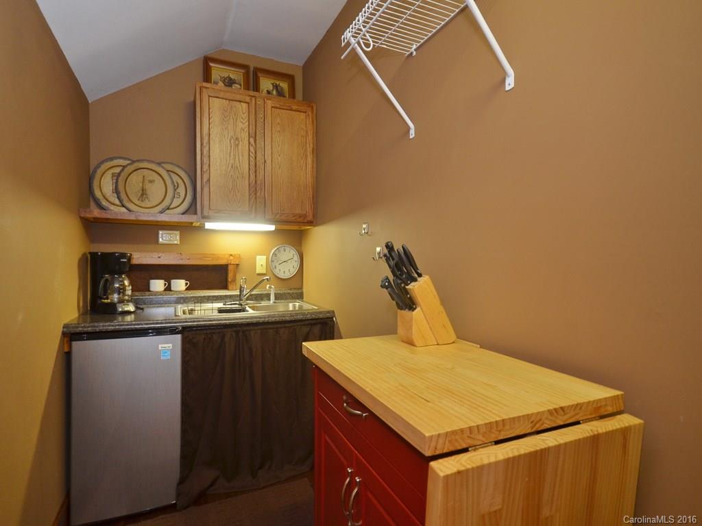 38 Heavens View Drive Asheville NC 28803