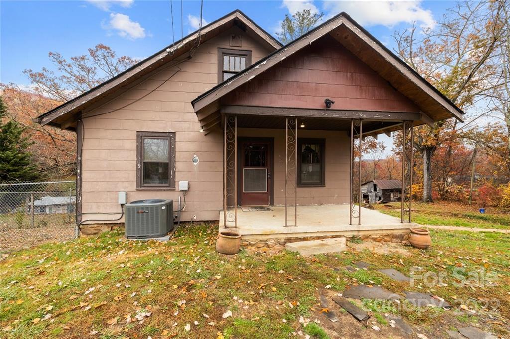 25 Flat Top Mountain Road Fairview NC 28730