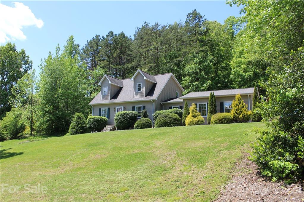 303 Tomlinson Court Lenoir NC 28645