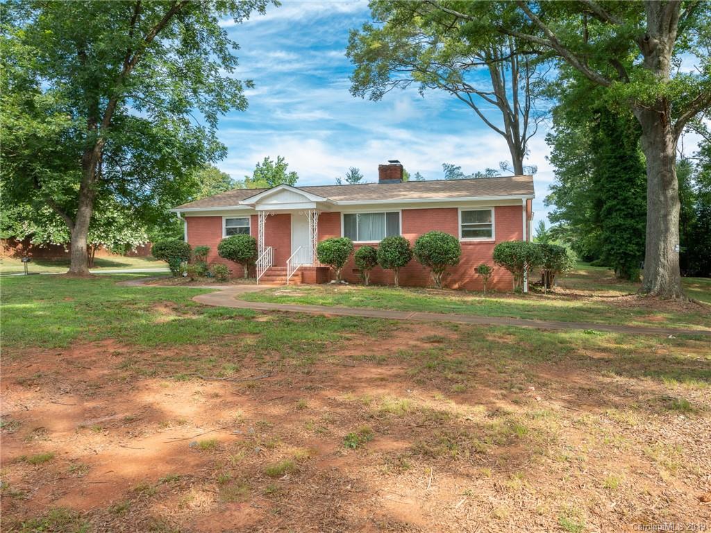 5032 Tuckaseegee Road Charlotte NC 28208