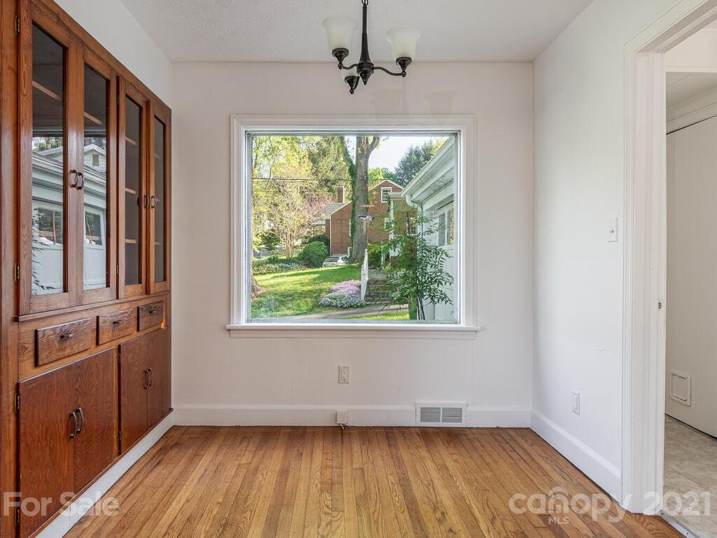 120 Arthur Road Asheville NC 28806