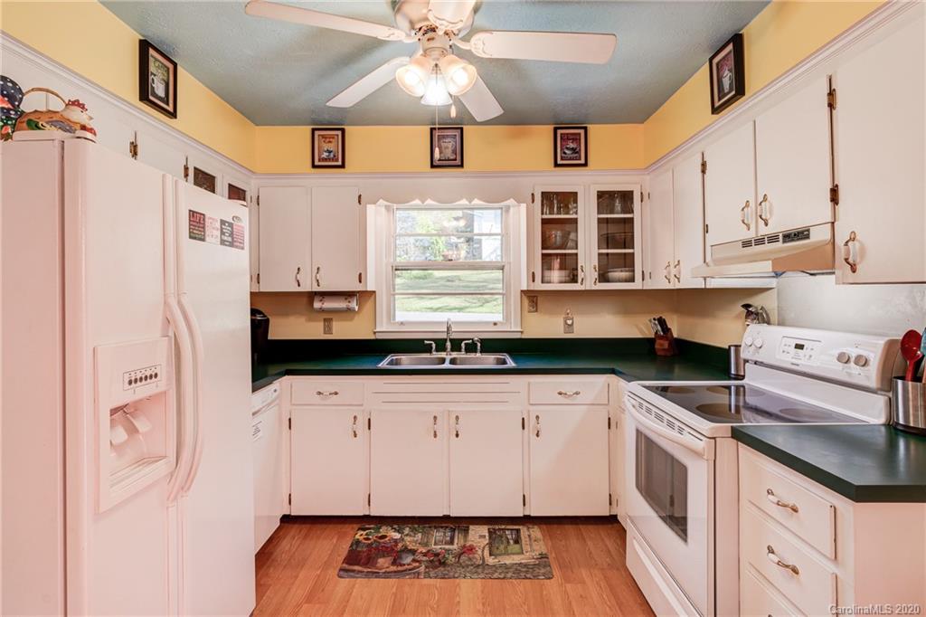 26 Sunset Drive Swannanoa NC 28778