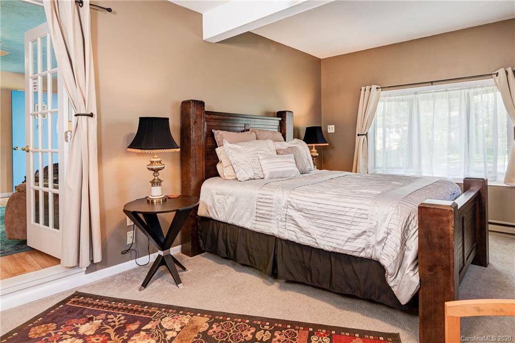 26 Sunset Drive Swannanoa NC 28778