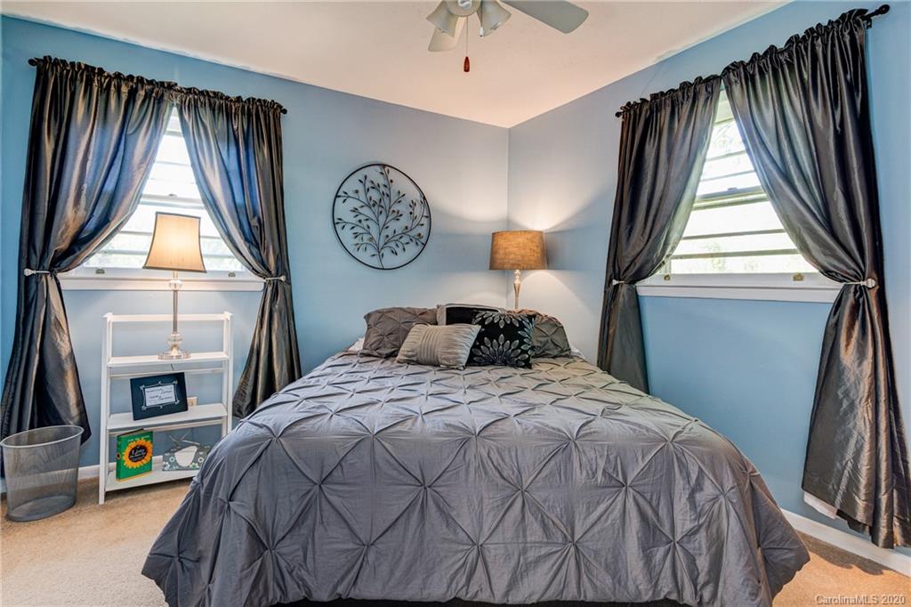 26 Sunset Drive Swannanoa NC 28778