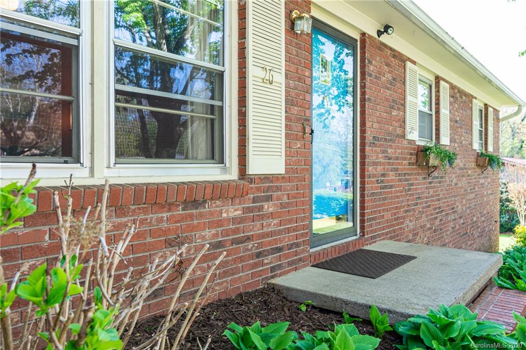 26 Sunset Drive Swannanoa NC 28778