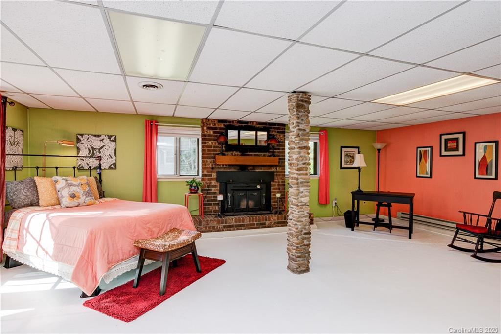 26 Sunset Drive Swannanoa NC 28778