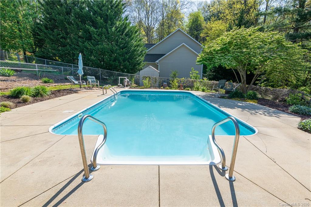 26 Sunset Drive Swannanoa NC 28778