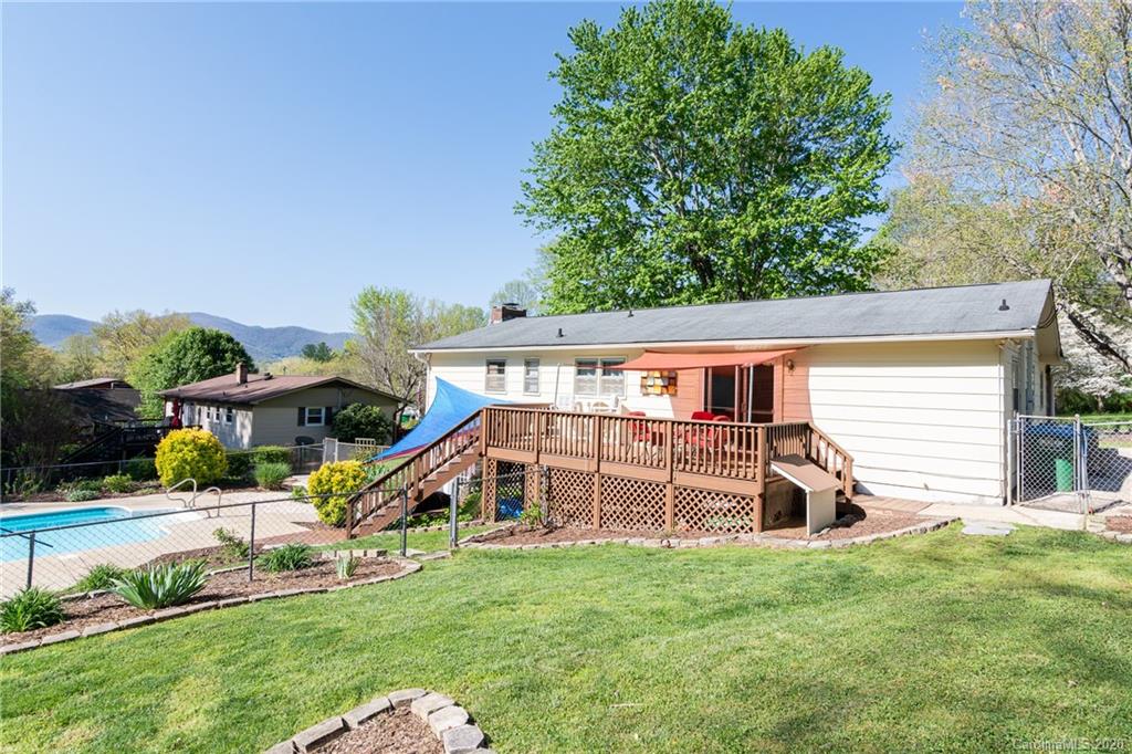 26 Sunset Drive Swannanoa NC 28778