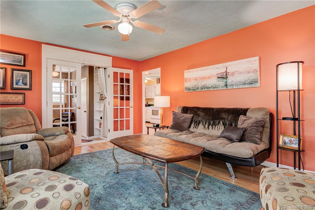 26 Sunset Drive Swannanoa NC 28778