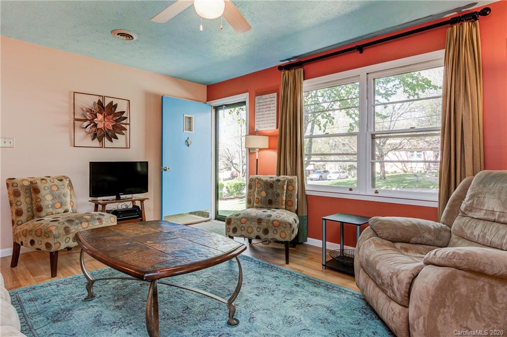 26 Sunset Drive Swannanoa NC 28778