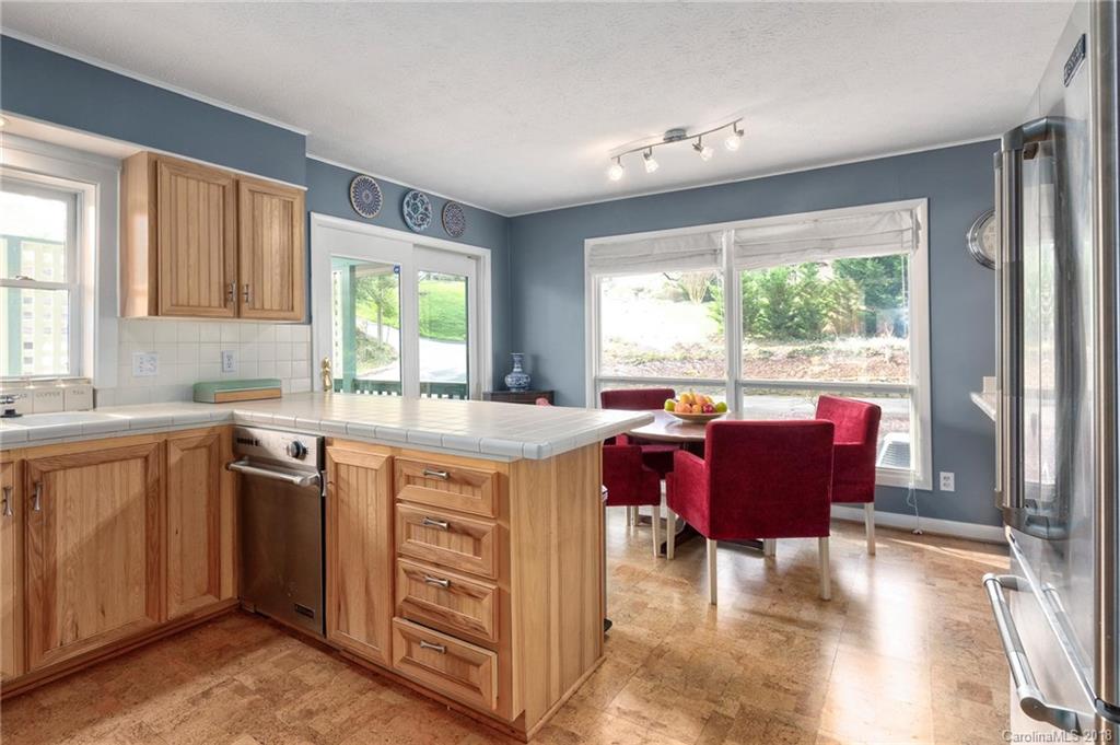 304 Lakeshore Drive Asheville NC 28804