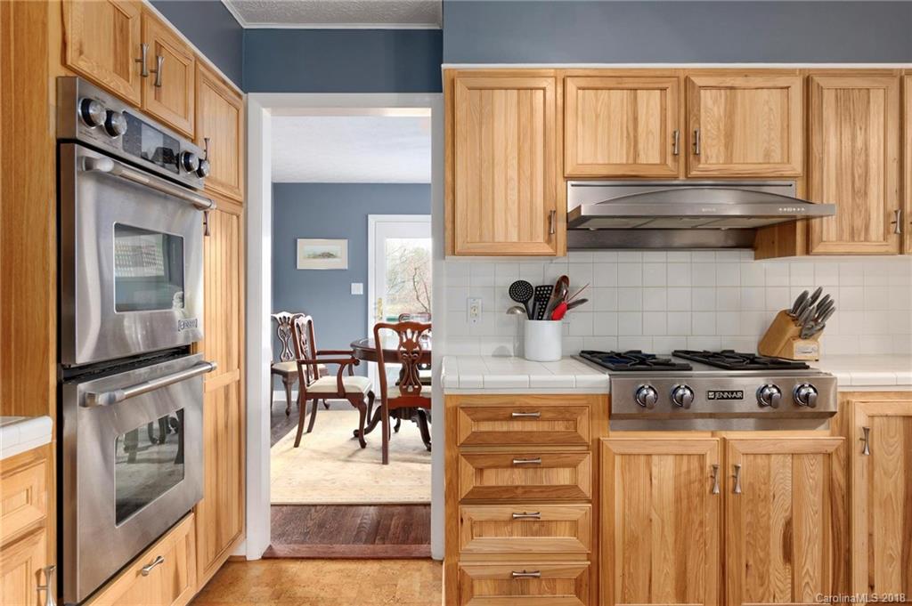 304 Lakeshore Drive Asheville NC 28804