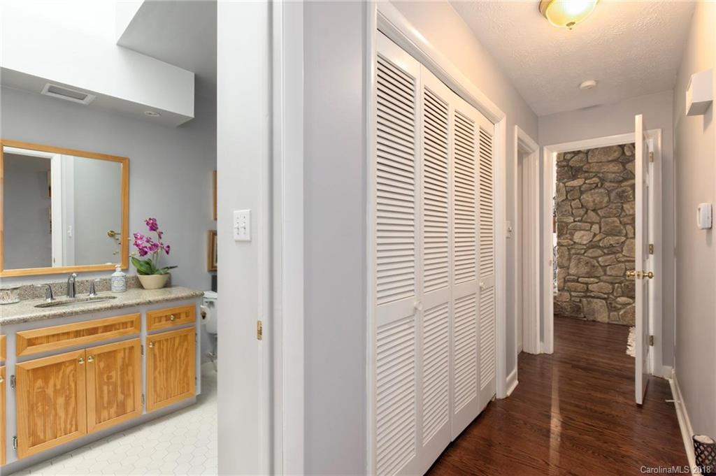 304 Lakeshore Drive Asheville NC 28804