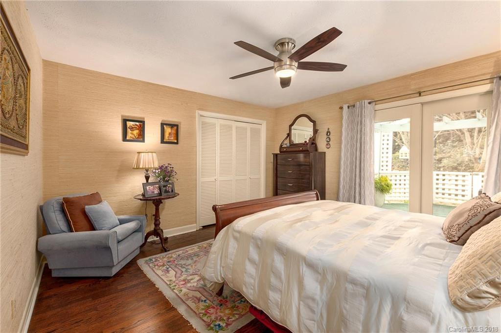 304 Lakeshore Drive Asheville NC 28804