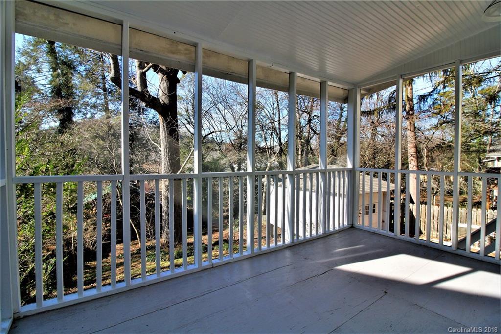 40 Woodvale Avenue Asheville NC 28804