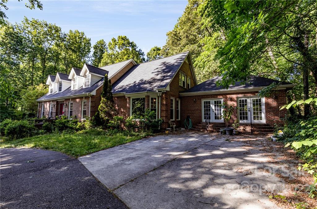 6724 Lakeside Drive Charlotte NC 28215