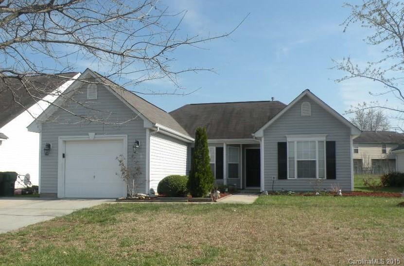 14136 Riding Hill Avenue Charlotte NC 28213