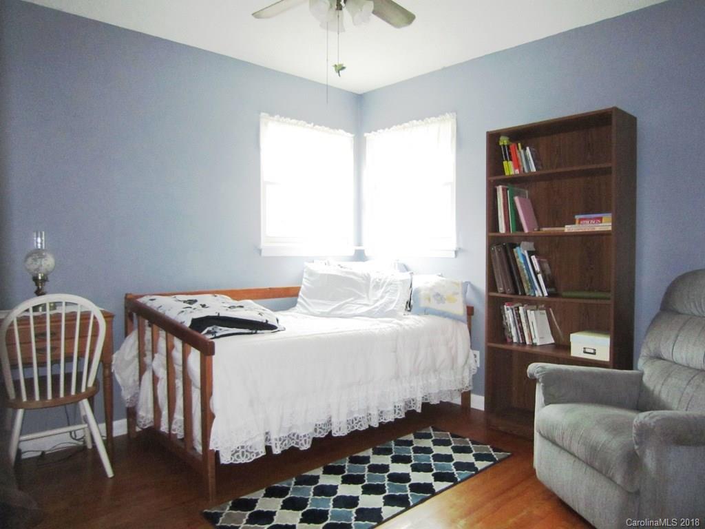 12 Oakland Street Weaverville NC 28787