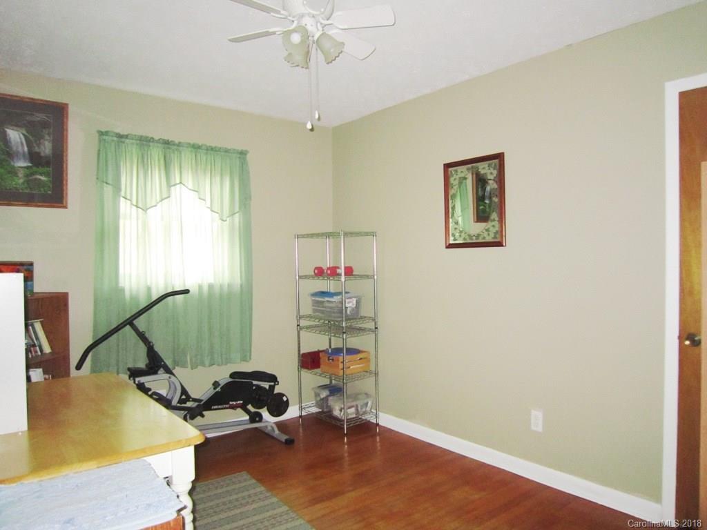 12 Oakland Street Weaverville NC 28787