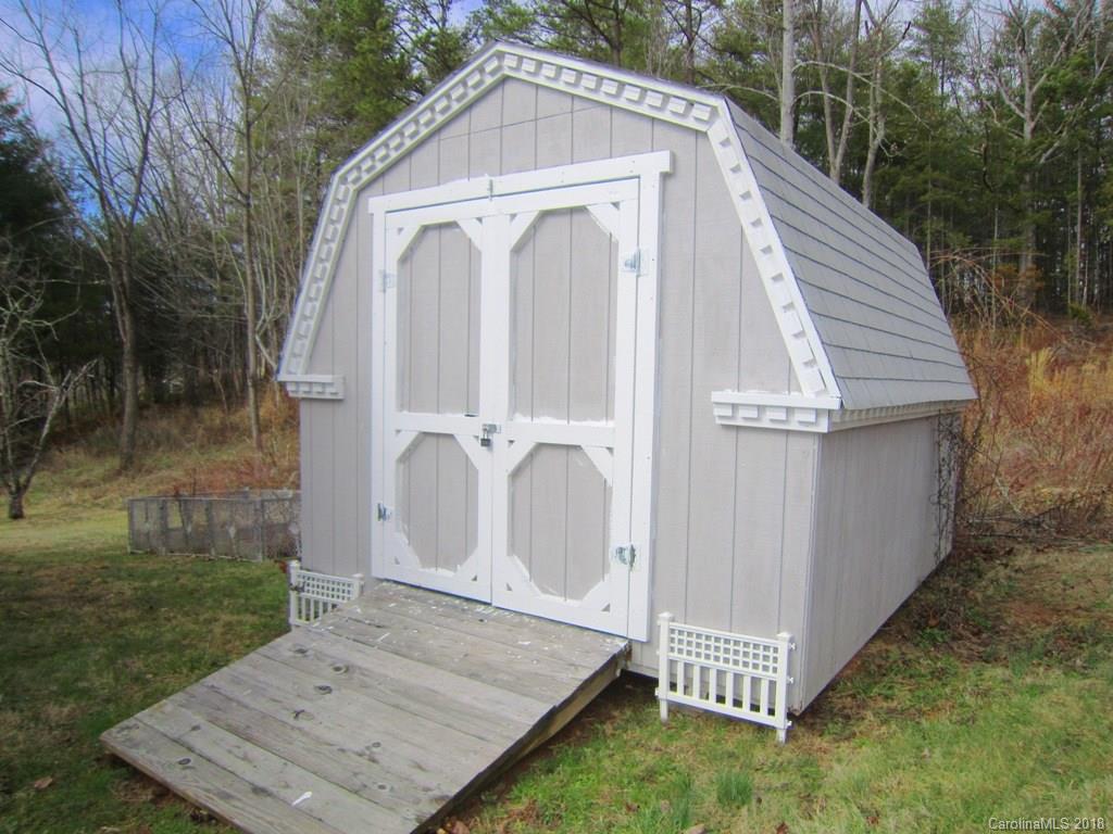 12 Oakland Street Weaverville NC 28787