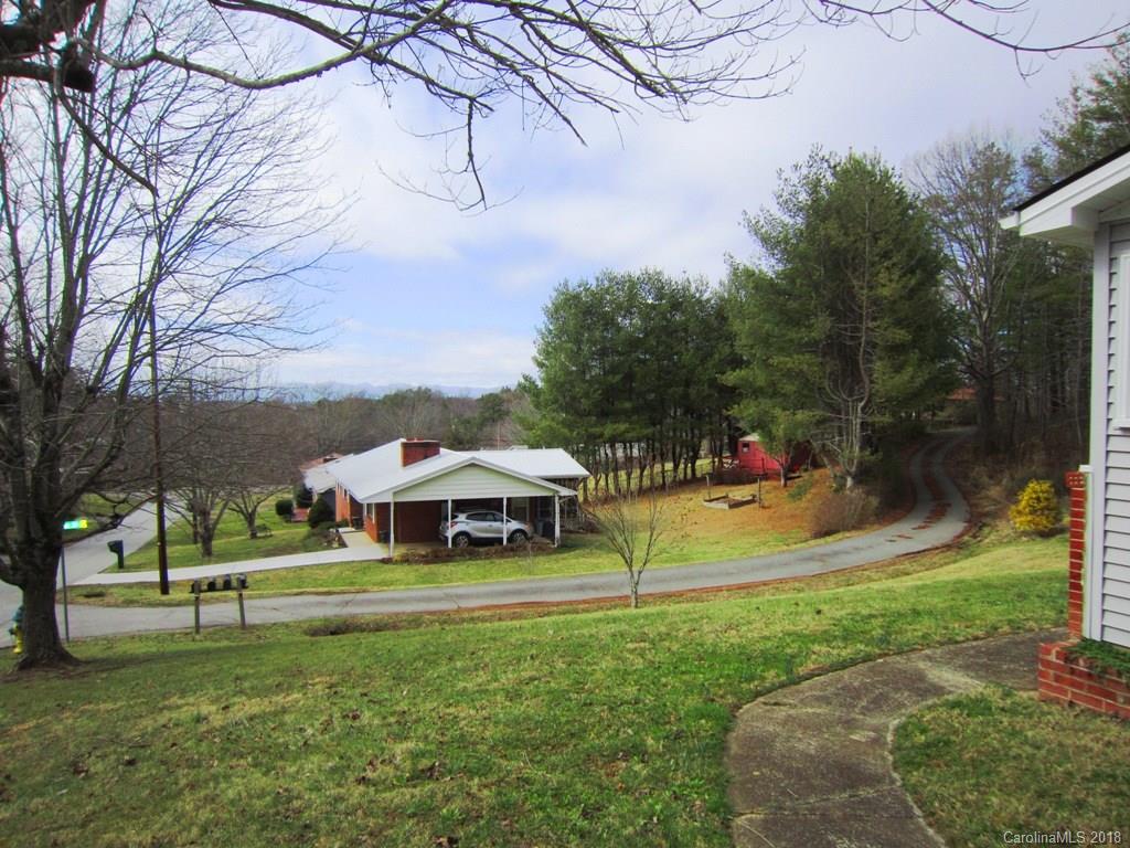 12 Oakland Street Weaverville NC 28787