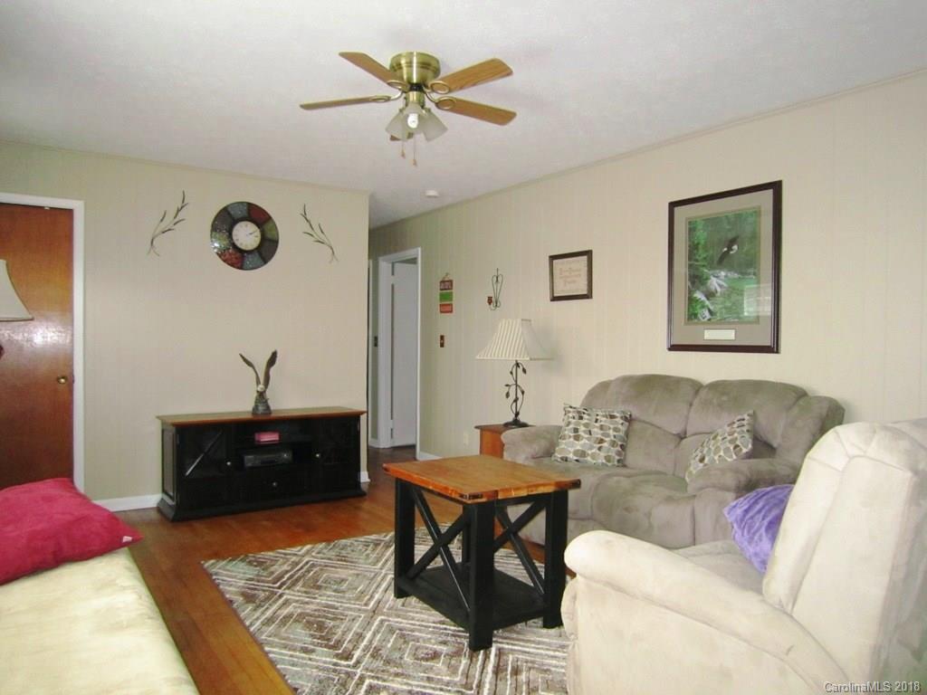 12 Oakland Street Weaverville NC 28787