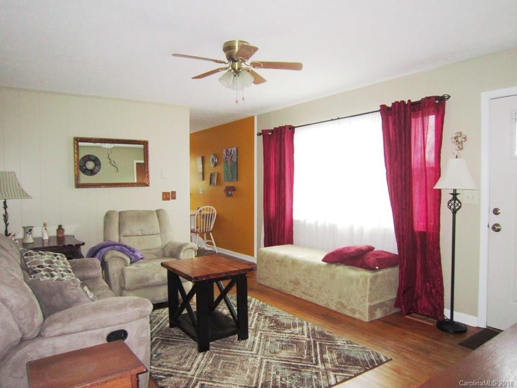 12 Oakland Street Weaverville NC 28787