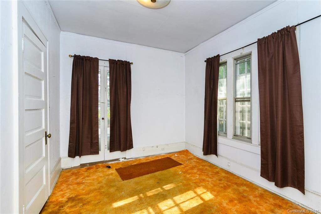 60 Henrietta Street Asheville NC 28801