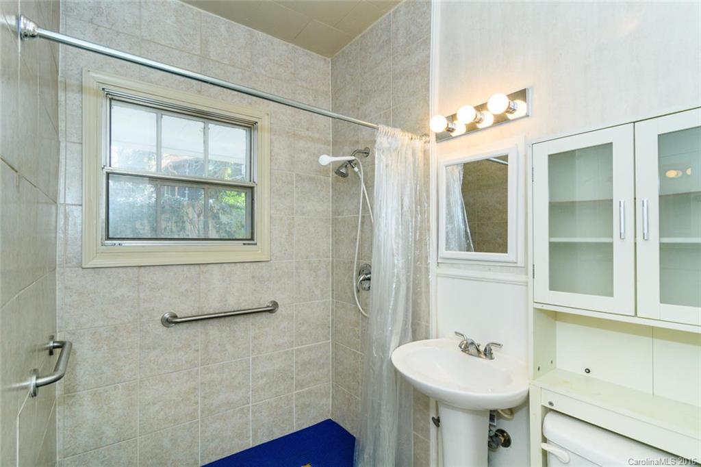 60 Henrietta Street Asheville NC 28801
