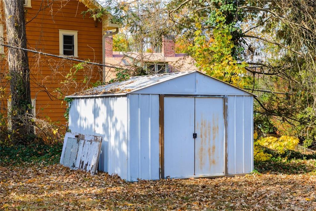 60 Henrietta Street Asheville NC 28801