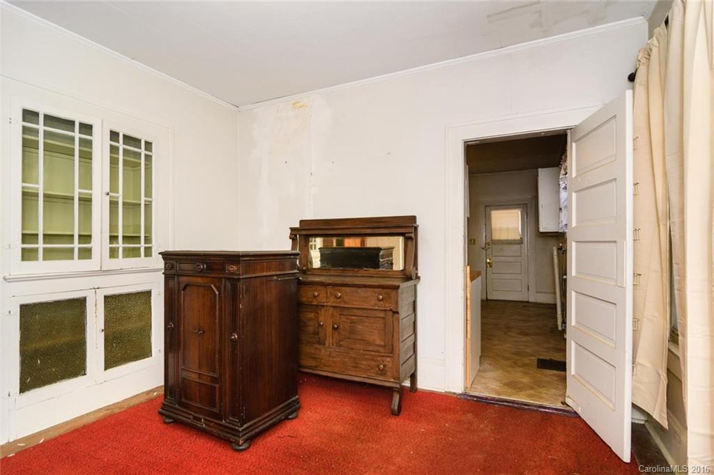 60 Henrietta Street Asheville NC 28801