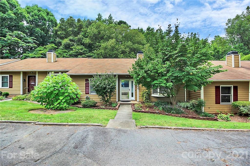 8328 Summerglen Circle Charlotte NC 28227