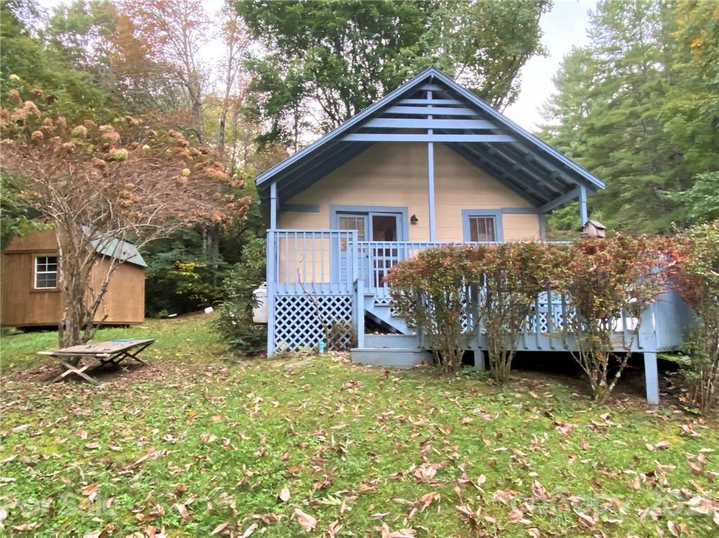 187 Dave Dellinger Road Newland NC 28657