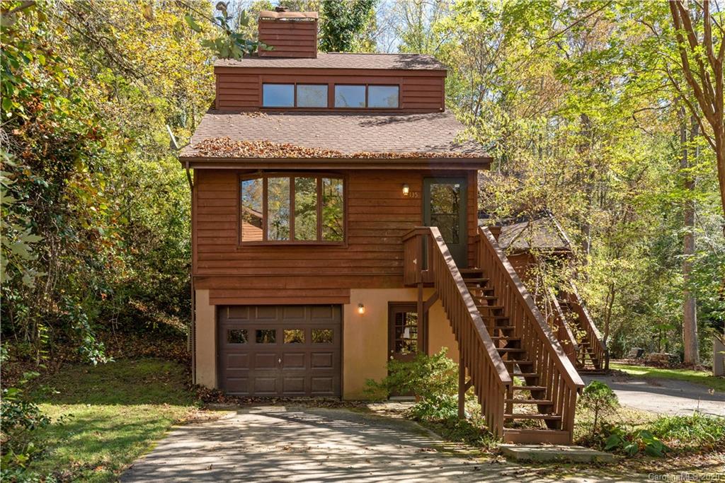 135 N Garden Court Fletcher NC 28732