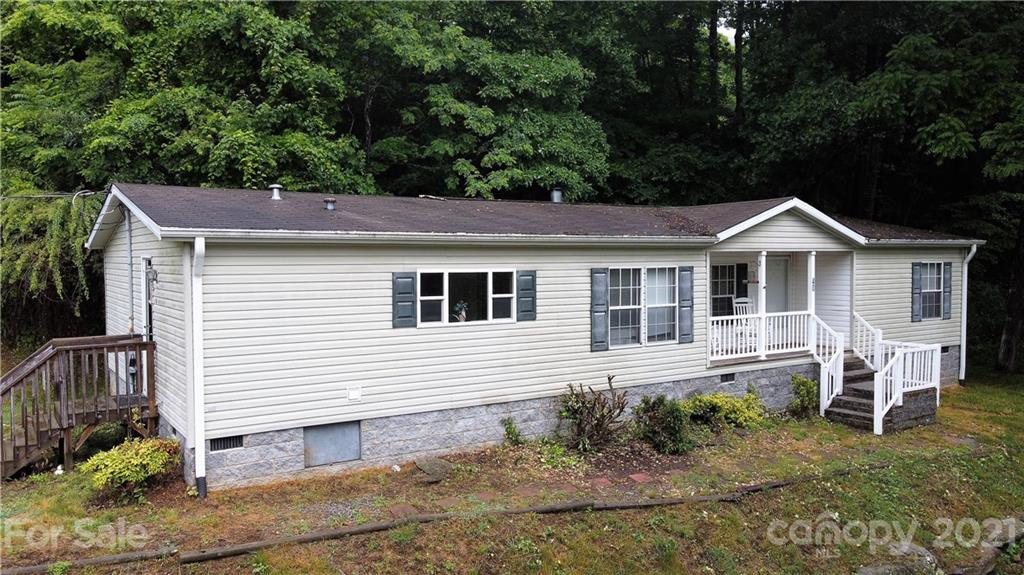 40 Lookout Lane Waynesville NC 28785
