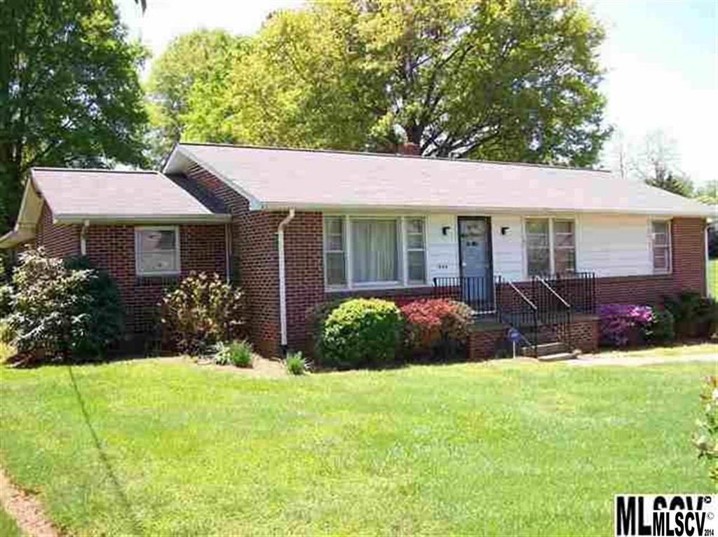 1446 20th Avenue NE Hickory NC 28601