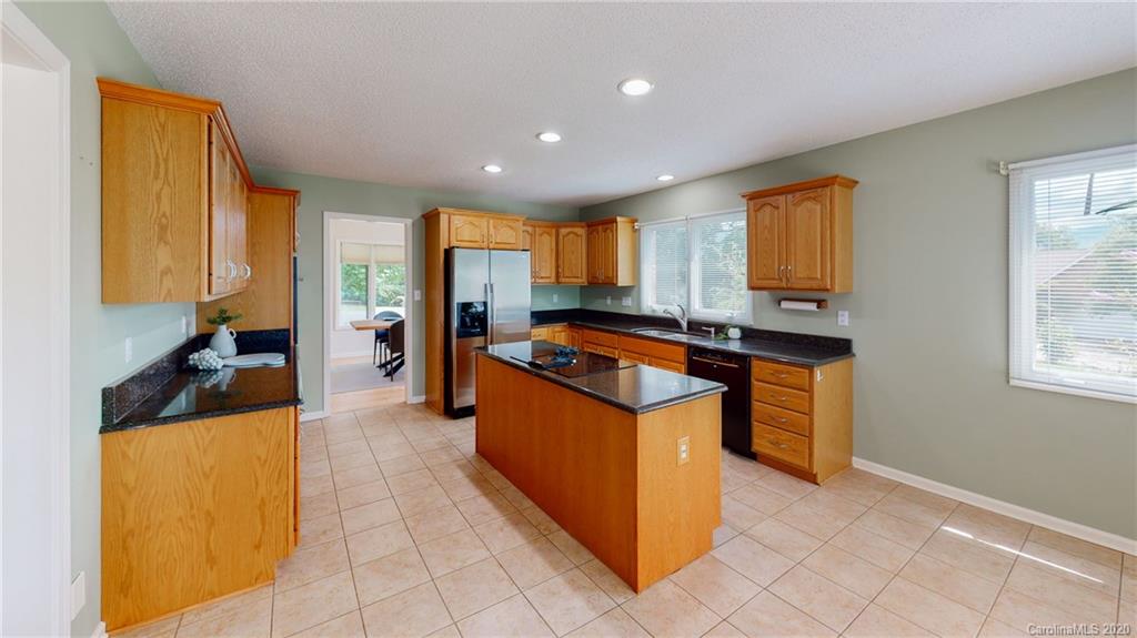 41 Forest Knoll Drive Weaverville NC 28787