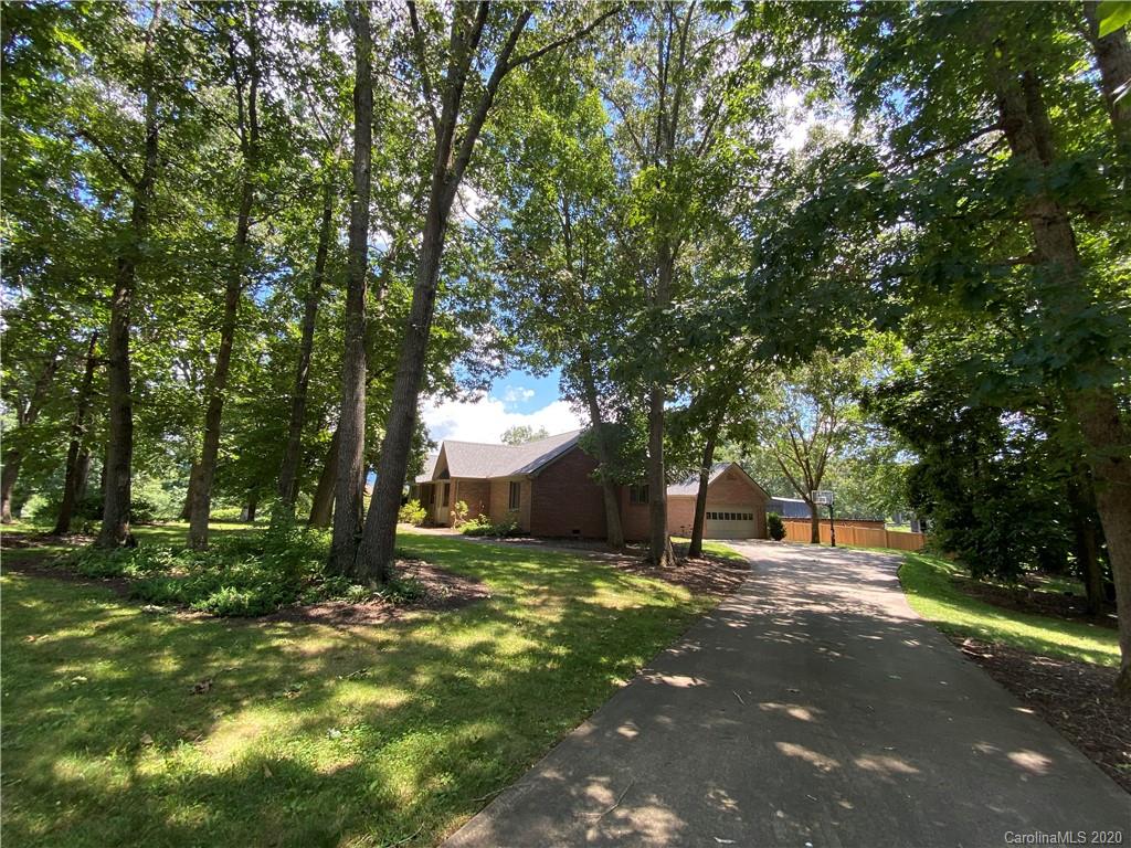 41 Forest Knoll Drive Weaverville NC 28787