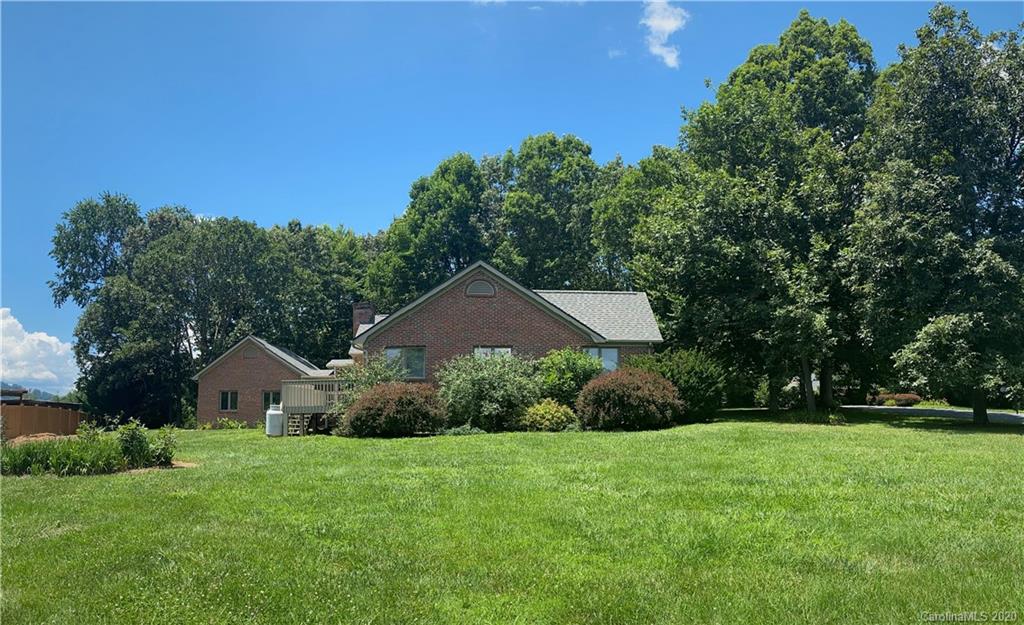 41 Forest Knoll Drive Weaverville NC 28787