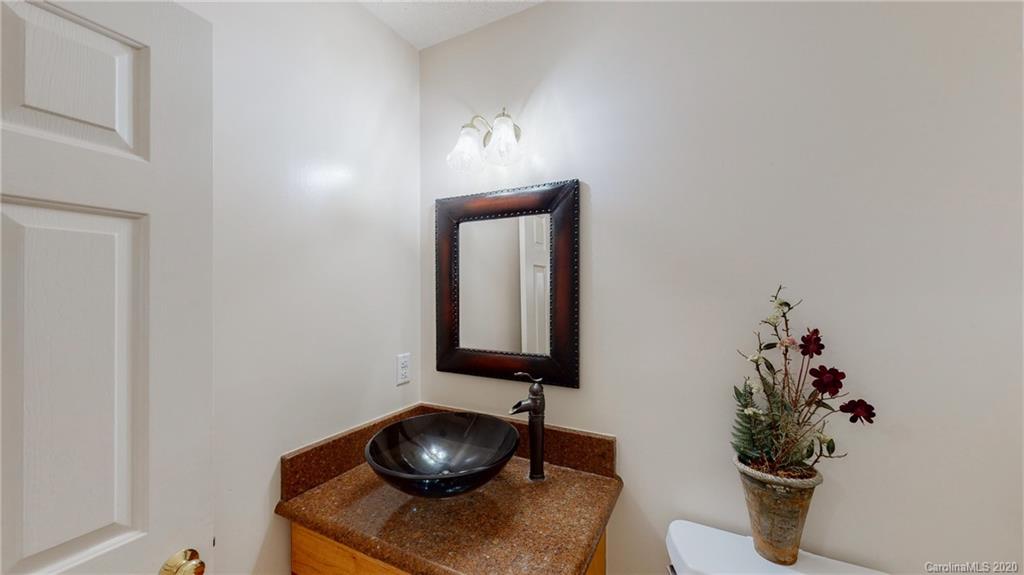 41 Forest Knoll Drive Weaverville NC 28787